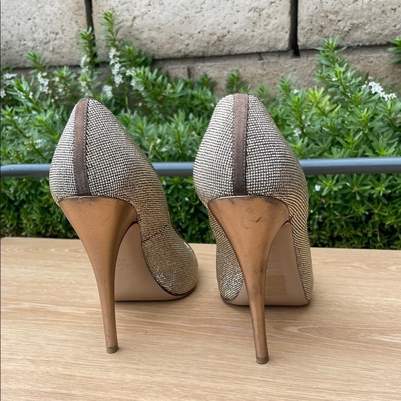 Valentino Garavani Gold Peep Toe Platform Heels - Size 40 - Picture 4 of 9